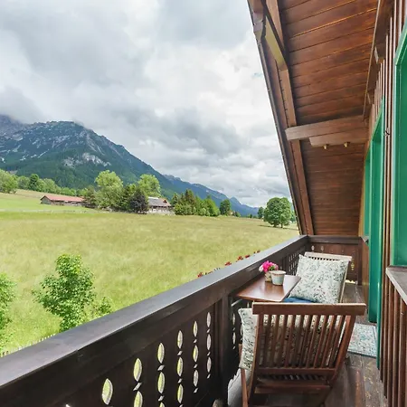 Boutique - Mit Bergblick Und Balkon - Direkt An Der Langlaufloipe! Apartmán Ramsau am Dachstein